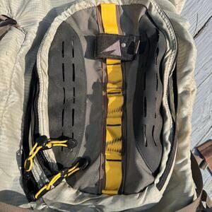 Summit 5500 hiking backpack vguc